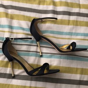 Open toe heels ankle